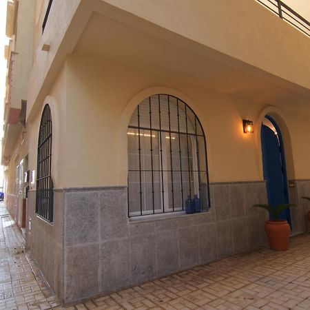 Mara'S Apartments Torremolinos La Mar - Beachfront Tiny House - Bajondillo Extérieur photo