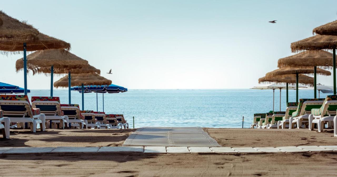 Mara'S Apartments Torremolinos La Mar - Beachfront Tiny House - Bajondillo Extérieur photo